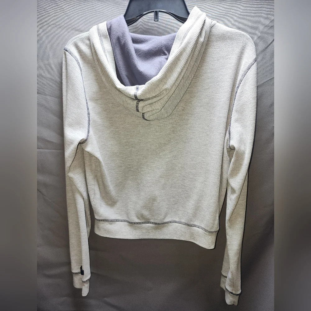 Fabletics - Picture 3 of 4